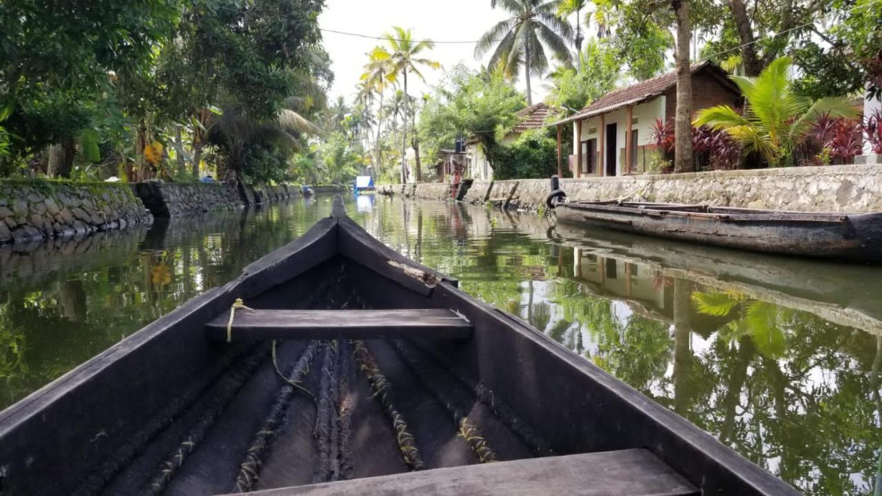 The Blues Hotel Alappuzha Exterior foto